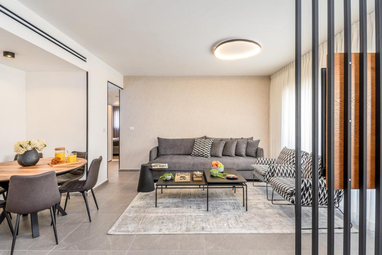 Apartment Luxurious Huge 2bdr&2bth W Parking- Mahne Yehuda Sea-u